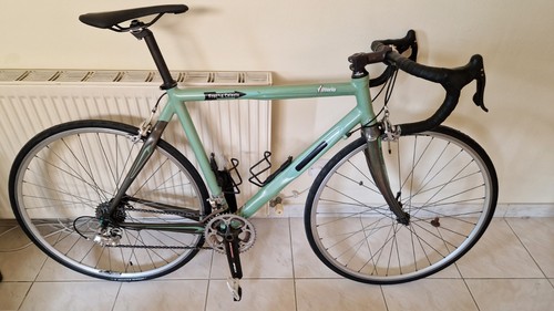 Bianchi freccia celeste - celeste, road