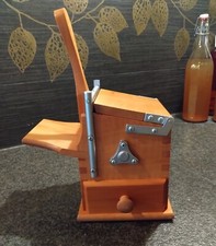 Grattugia Alessi Twergi