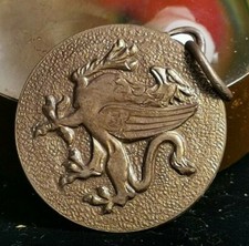  DISTINTIVO BROSCHE PIASTRA