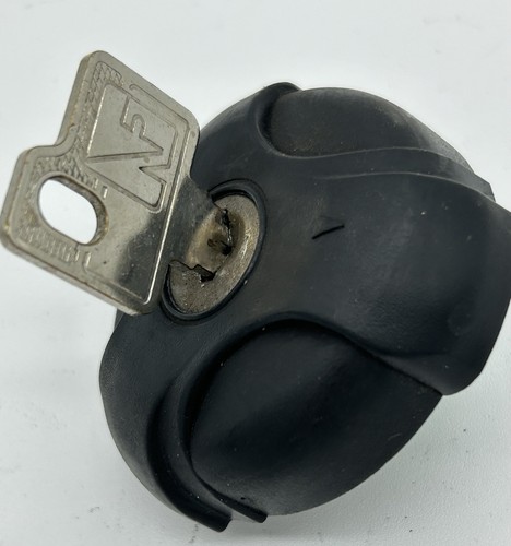 Tappo serbatoio benzina con - tappo,