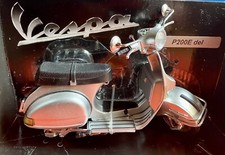 PIAGGIO VESPA P200E grigio metallizzato - New-Ray