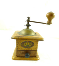 VECCHIO MACININO CAFFè VINTAGE FB TRE SPADE IN LEGNO IDEA ARREDO CUCINA