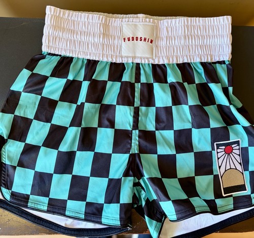 Pantaloncini nuovi con