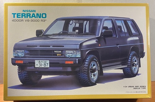 Aoshima nissan terrano - 1/24,