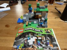 LEGO Minecraft: La Grotta