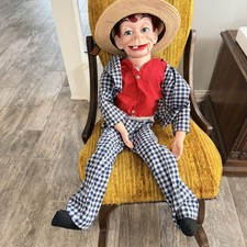 Bambola manichino ventriloquo