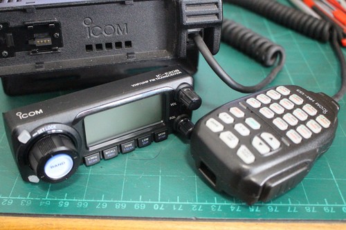 Icom e208 - icom, ic-e208~~