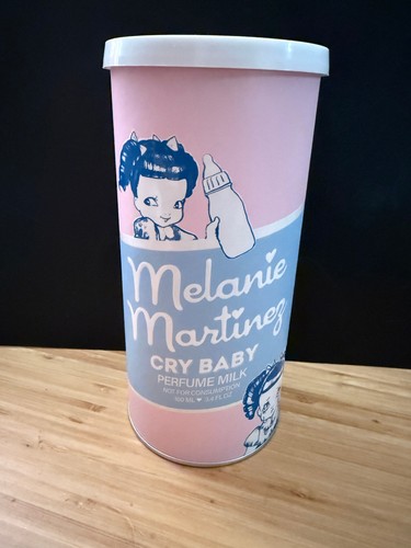 Melanie martinez cry - cry, baby