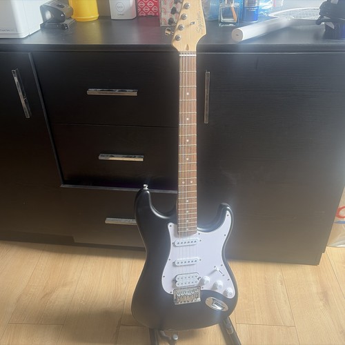 Fender squier stratocaster - fender,