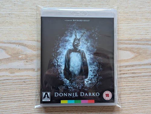 Donnie darko blu ray arrow - donnie,