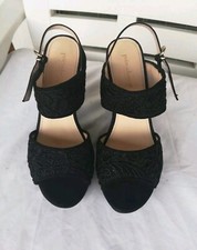 Sandali donna nero ricamato tg.40 con zeppa alta 13 cm circa nuovo senza scatola