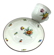 Antica tazza porcellana