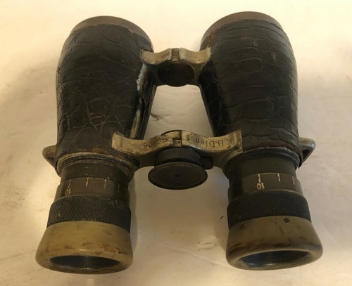 Antico binocolo militare