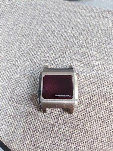 Cassa ricambi orologio - e,
