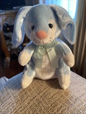 Piccolo coniglietto peluche