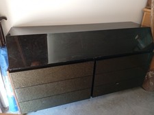 Cassettiera in legno nera