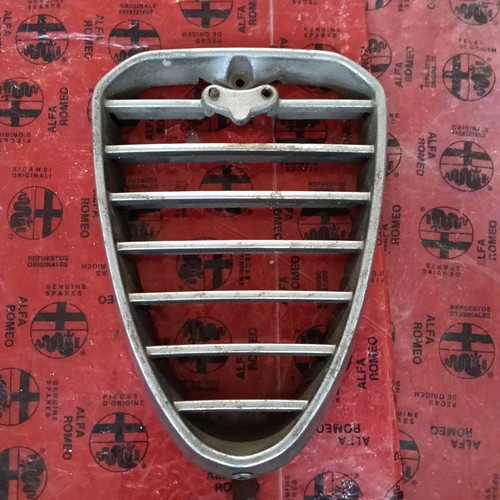 Scudo alfa romeo alfetta - scudo,