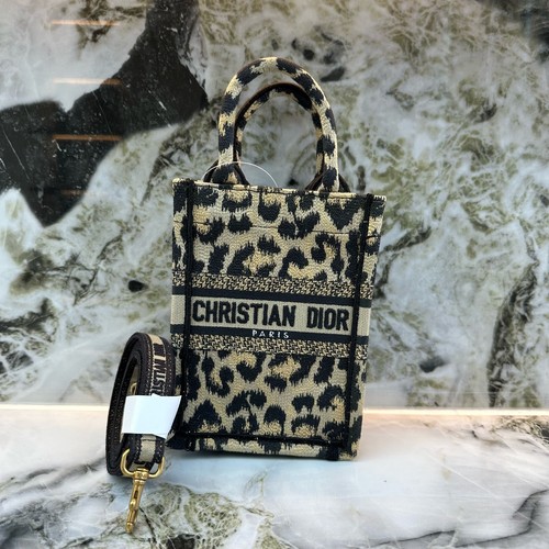 Christian dior mini vertical - dior,