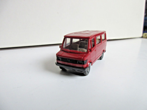 Autobus wiking mercedes - wiking,