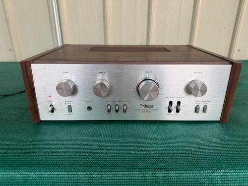 Amplificatore stereo vintage