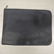 Louis Vuitton Poche Borsa