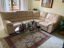divano angolare in pelle 5 posti, beige, in ottime condizioni misure 220x260, 