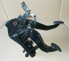 PEDALIERA CON POMPA FRIZIONE A1692900701 MERCEDES Classe A 150 BENZINA W169 