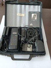 cellulare vecchio telefono portatile Italtel Nibbio sistema E-TACS anni '90