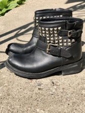 ash low ankle boot with silver