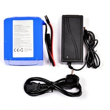 PACCO BATTERIA 12 VOLT 30000mAh 30Ah 12V RICARICABILE ALTA QUALITA' LITIO F2C2