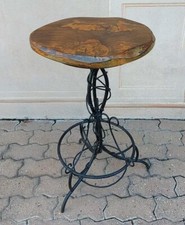Sgabello in Metallo con seduta in legno ferro battuto 