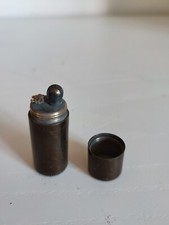 Antico accendino a benzina