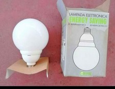 Set di lampade a sfera nuove