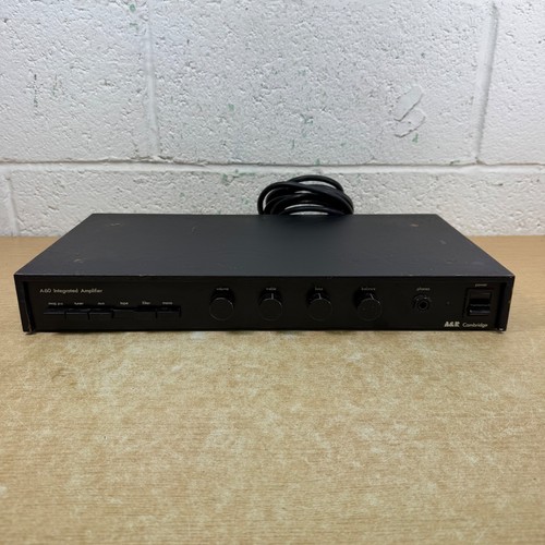 Amplificatore stereo r - amplificatore,