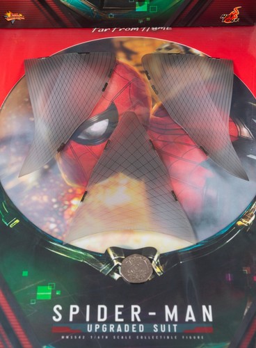 Hot toys spider - toys, web