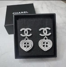 Autentici orecchini pendenti