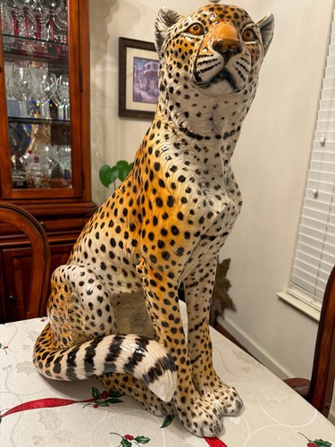 Scultura statuina ghepardo