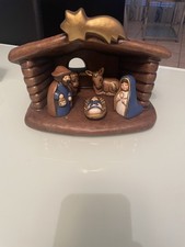 THUN® - Presepe Completo Set Capanna: Sacra Famiglia - Versione Blu - Statuine