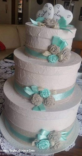 Torta tre piani scatola - torta,