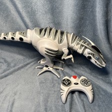 WowWee 2000s XL Roboraptor