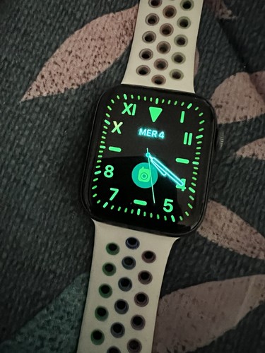 Apple watch serie - 6, 44mm