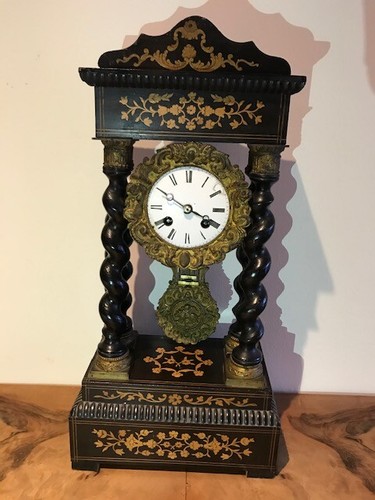 Antico elegante orologio - ed,