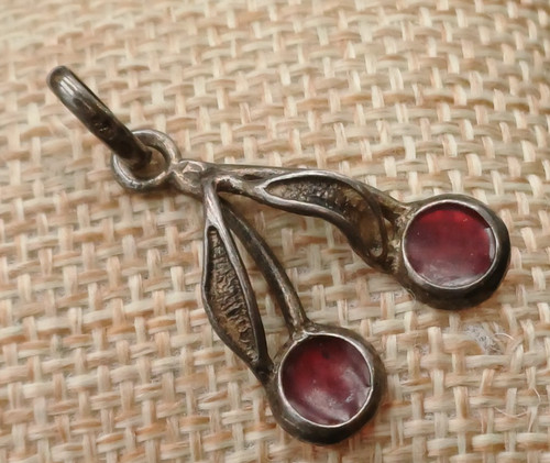 Ciondolo ciliegie vintage con - ciliegie,
