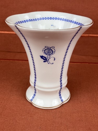 Vaso porcellana fantasia blu