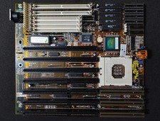 Soyo SY-025R2 socket 3 AT 486