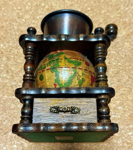 Mappamondo macina caffè - , a