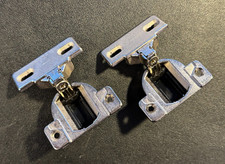 2x Cerniere per Armadio Blum