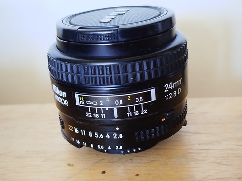 Nikon nikkor 2 8 d - 24, 1:2,8