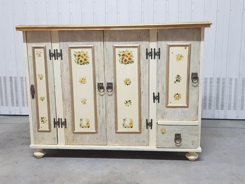 Mobiletto stile veneziano - stile,