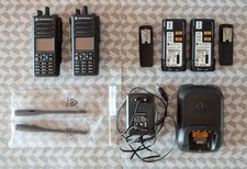 MOTOROLA MOTOTRBO DP4801 UHF 403-527 MHz WITH ACCESSORIES